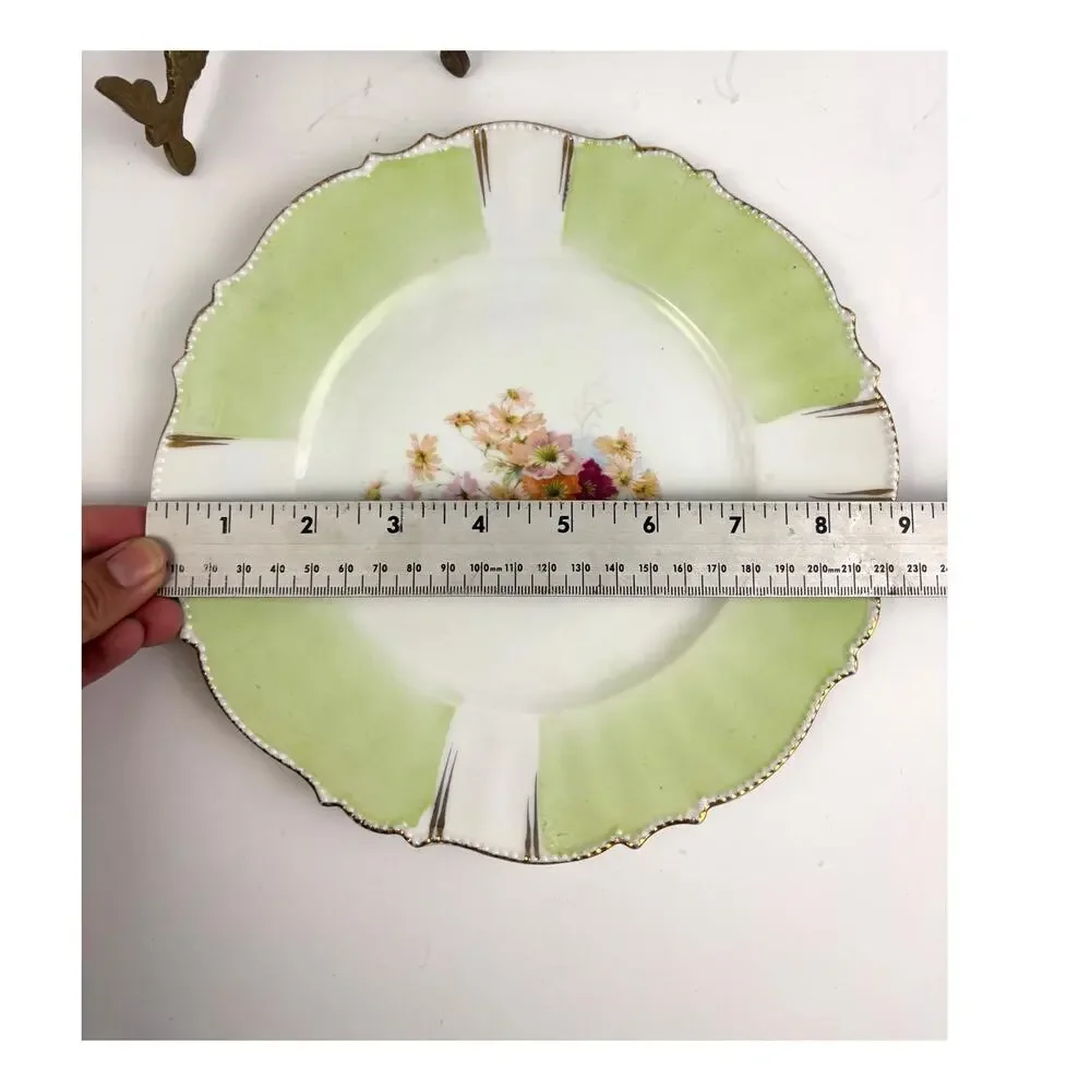 Antique Unmarked Hand Painted Porcelain Plate‎ Green White Floral Gold Trim